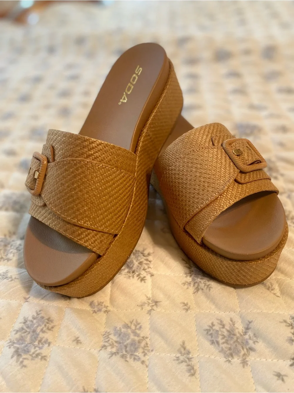 SODA Tan Raffia Buckle Platform Slide Sandals Size 8